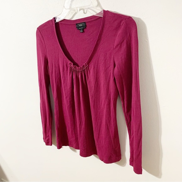 Talbots Petites Long Sleeve V-Neck Cotton Top Metal Bead Detailing at Neckline - Picture 2 of 8
